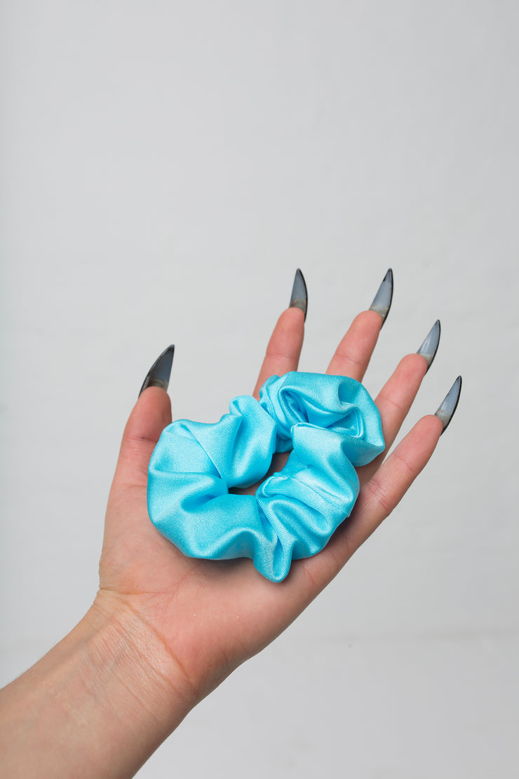 fashion brand BONDY photoshoot showcasing handmade FLORA ice blue nylon hair set consisting of two hair bow clips and one scrunchie, part of the new collection DREY:MA